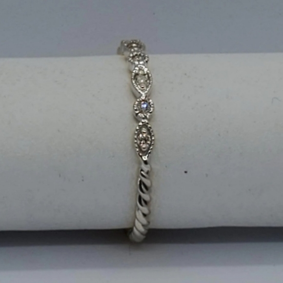 14K WHITE GOLD TWISTED RING WITH MILIGREEN DESIGN, ENGAGEMENT RING